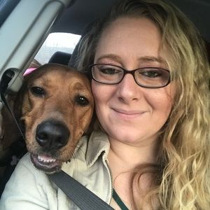 Meet your Posher, Carissa